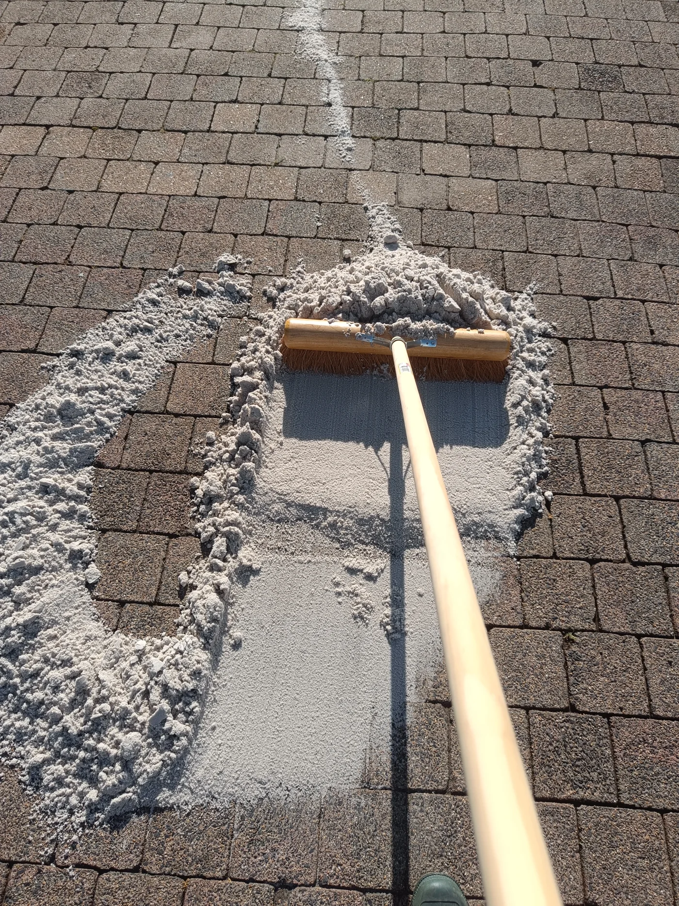 Voegenreiniging en -inzanding